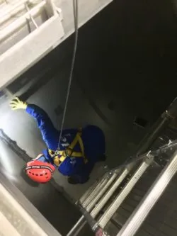 Crack tank testing and inspection of vats, silos and storage vessels using non destructive testing methods Crack tank testing and inspection of vats, silos and storage vessels using non destructive testing methods